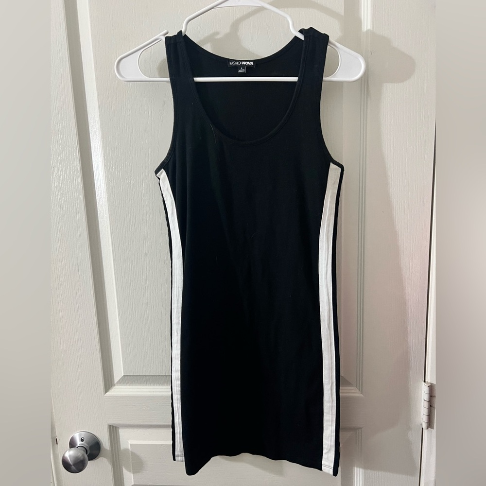 Fashion Nova size S casual bodycon mini dress